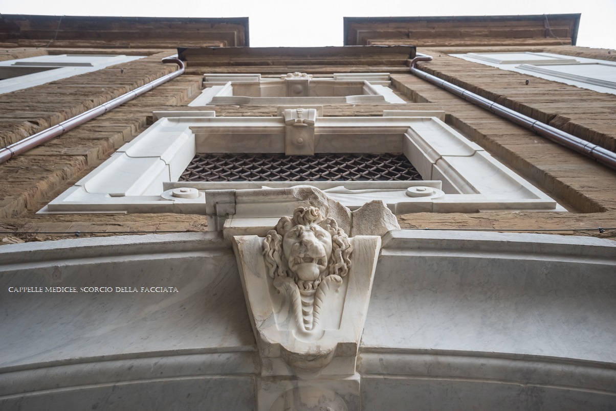 Cappelle Medicee, Facciata su via del Canto de Nelli